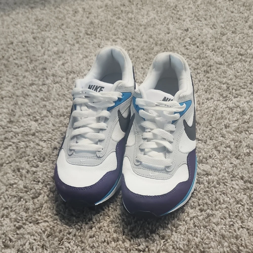 Nike Airmax Correlate Kids' White & Purple Sneakers